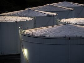 世界の石油商社、10億バレル喪失に備え－戦後も供給の混乱長期化へ（Bloomberg） - Yahoo!ニュース
