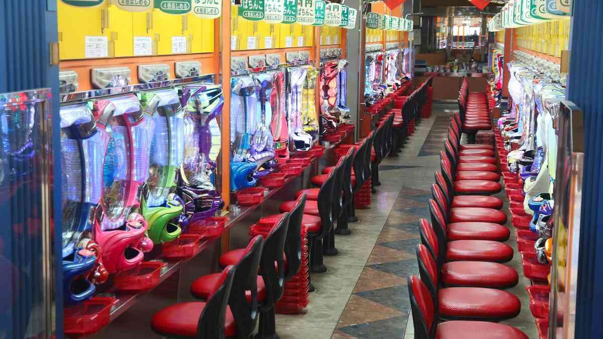パチンコ業界への天下りは非公式に続いている…ギャンブルを黙認し続ける