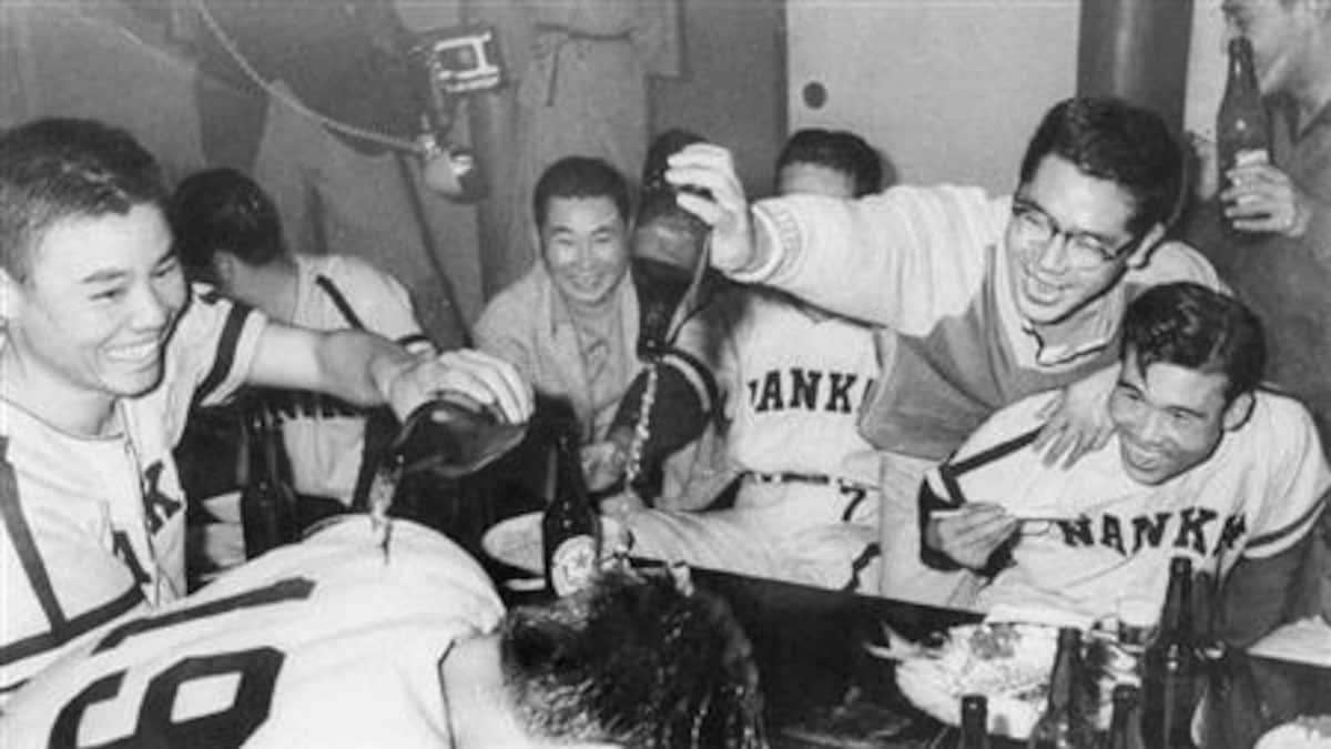 東京での日本一ビールかけ、鷹にとって南海時代の１９５９年以来（1/2ページ） - サンスポ