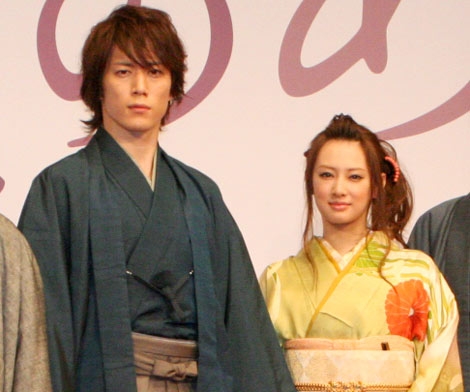 北川景子、“お泊り愛”報道のバレエダンサーと揃って登壇 | オリコンニュース（ORICON NEWS）