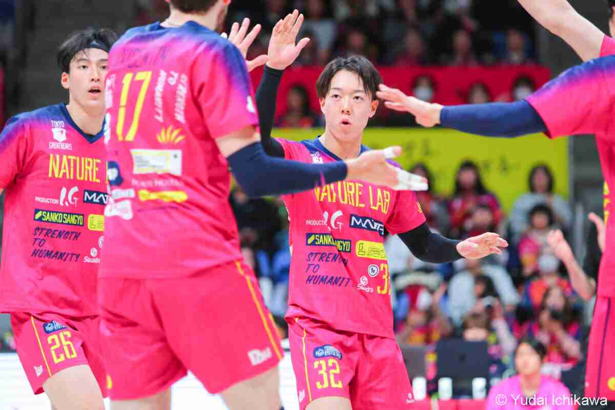 「僕が入る意味を問われる2日間だった」新人セッター近藤蘭丸、有明での惜敗で見えた課題と使命感 | バレーボールキング