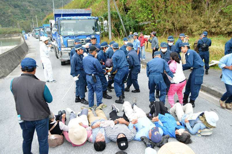 「オール沖縄」の「抗議活動を再開」通達に「非常識極まりない」の声 「強制捜査中なのに当事者意識のかけらもない」〈辺野古転覆事故〉