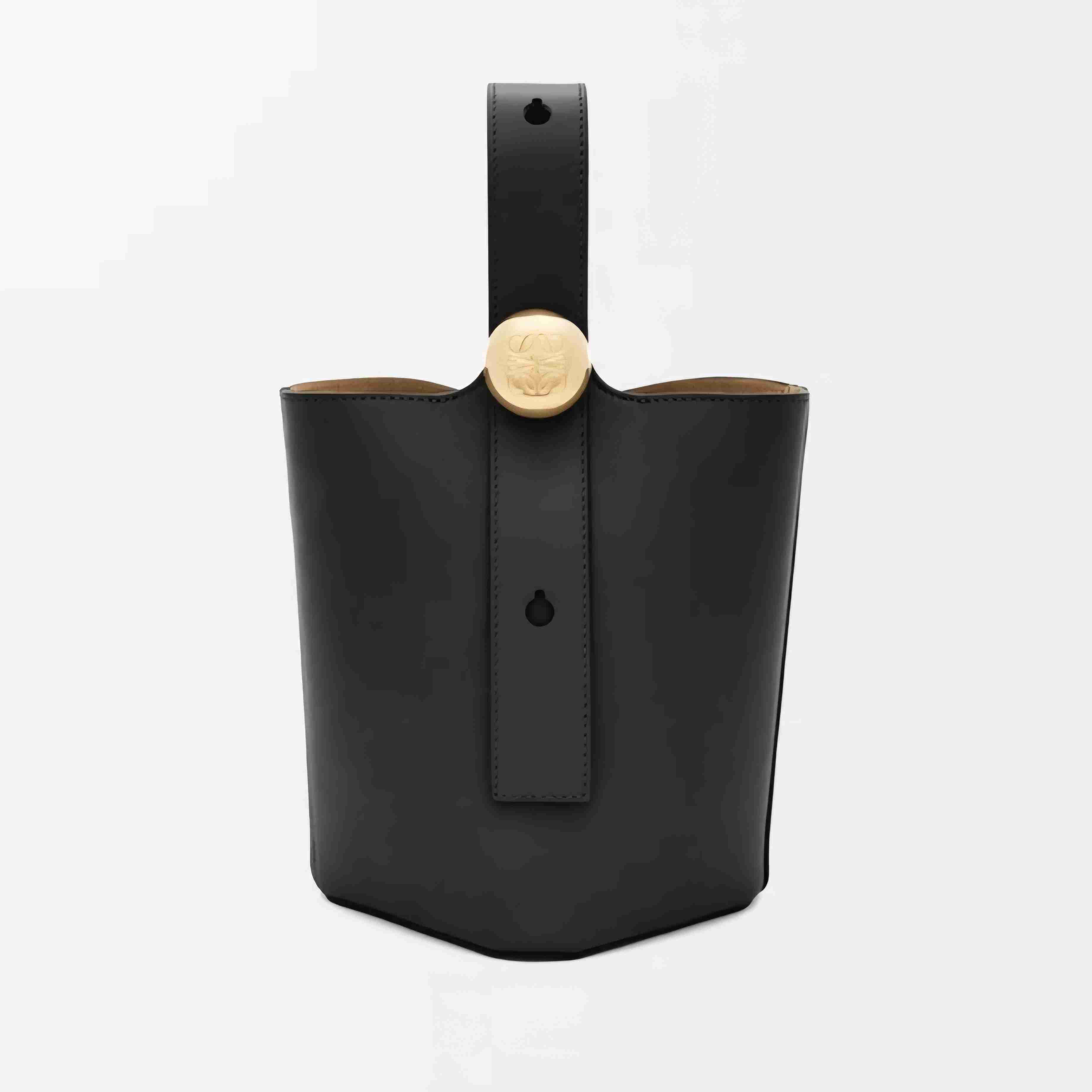 バケツ(バケット)型のバッグ