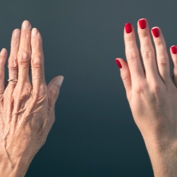 【警告】体の老化は「44歳と60歳」で劇的に進むと判明！米専門家が教える「老化を遅らせる」生活習慣（ウィメンズヘルス） - Yahoo!ニュース