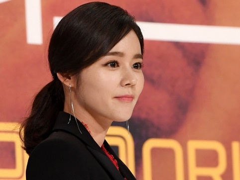 “鼻が最も美しい女優”1位のハン・ガインが語る学生時代の武勇伝！「机からラブレターがあふれ出た」｜スポーツソウル日本版