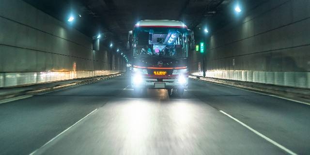 夜行バスに“赤ちゃん連れ”で乗車…「夜泣きやばい」「舌打ちが聞こえてくる殺気立った車内」　法律上の問題はある？【弁護士解説】 | 弁護士JPニュース