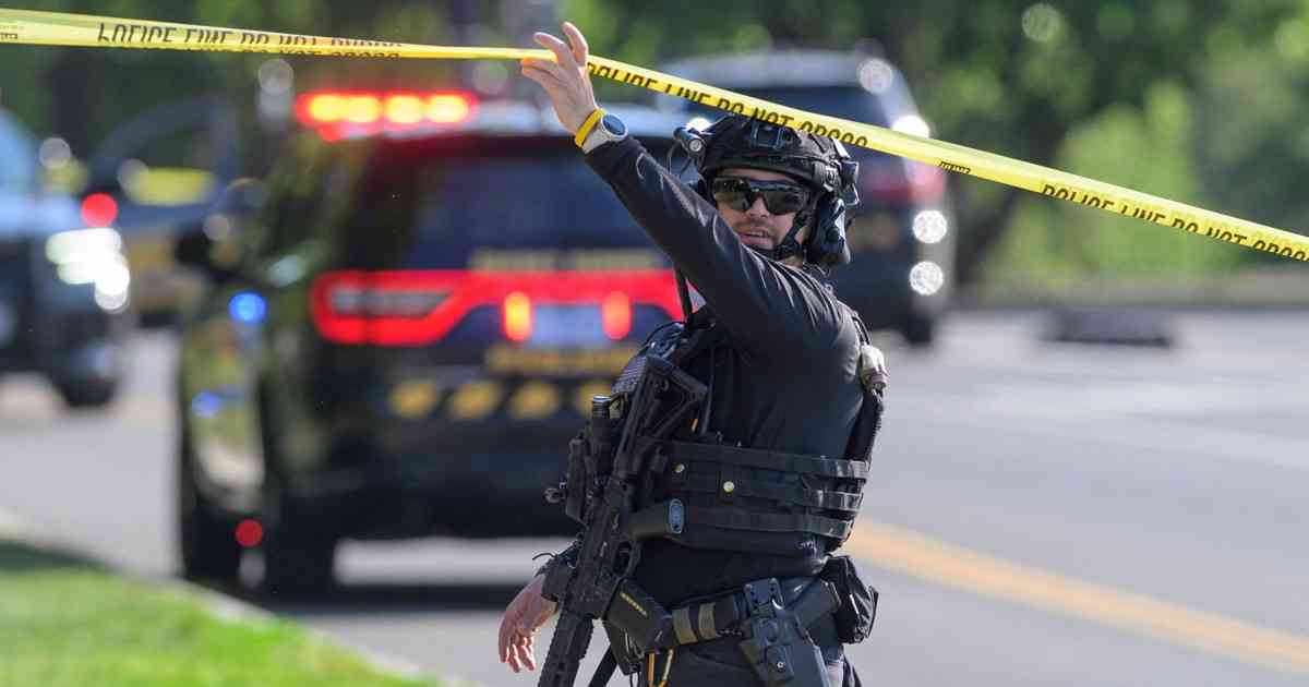 米ホワイトハウス近くで銃撃戦　大統領警護隊と武装した男性 | 毎日新聞