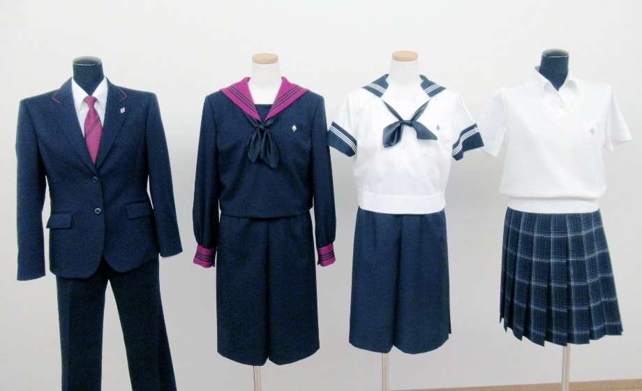 昭和3年からデザインを変えない「セーラー服」が人気！　“広瀬すず”も着た「常盤木学園高校」の制服が愛され続ける理由 「当校の歴史の生き字引のような存在だと思います」