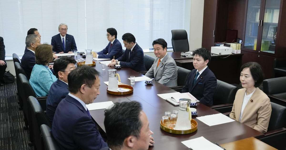 緊急事態条項のイメージ提示へ　衆院憲法審、5月12日に - 日本経済新聞