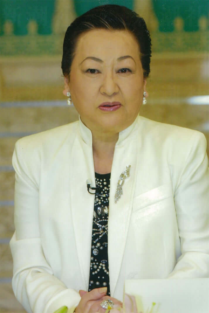 「まるで集団催眠の場だった」　細木数子“先祖供養勉強会”の実況中継　「100万円の“方位占い”に行列が」