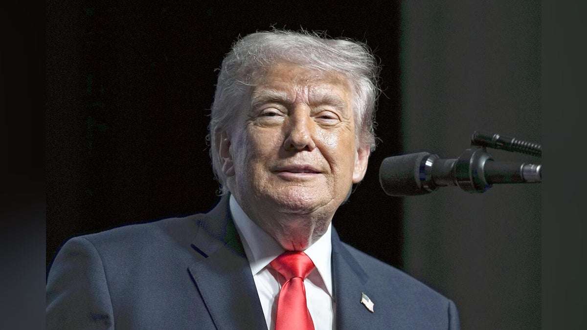トランプ大統領、香港紙・アップル・デイリー創業者の釈放求める考え…習近平国家主席との会談で : 読売新聞