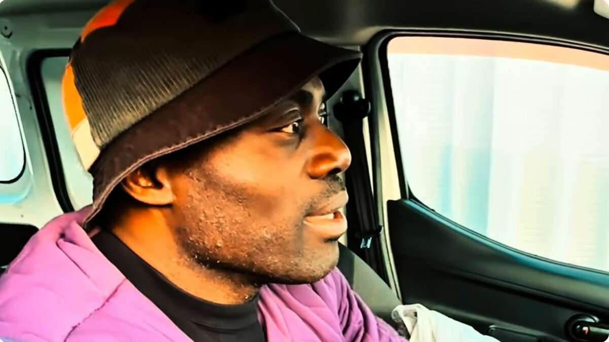 ボビー・オロゴン、“887万円未払い”トラブル疑惑でYouTuberから突撃受け車で走り去り…所属事務所を直撃すると「海外出張中」｜ニュース｜ピンズバNEWS