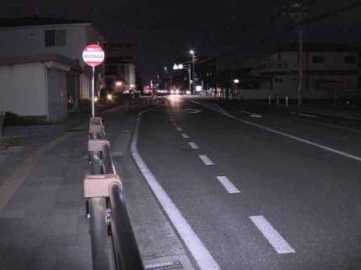 停車しようとした路線バスと後ろから走ってきた自転車の女子高校生が接触 バスとガードレールの間に挟まれケガ | 東海テレビNEWS