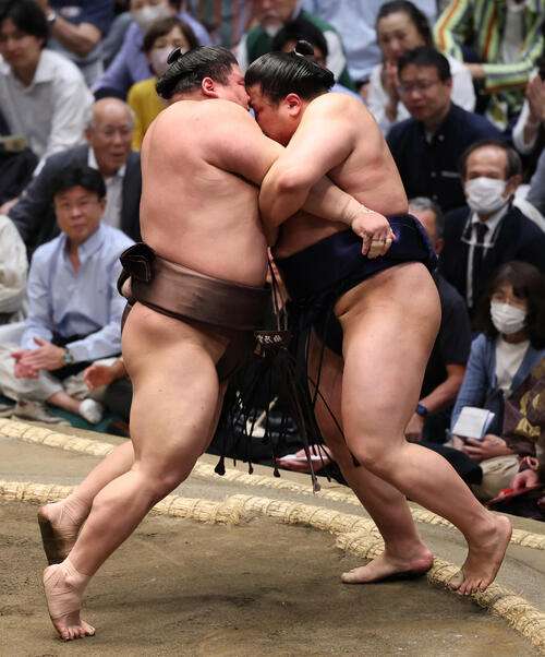伯乃富士に審判部が注意　懸賞袋受け取る際に手刀切らず「所作はちゃんとしないと」尾上審判部長 - 大相撲 : 日刊スポーツ
