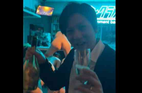 【これが資本主義だ】女体シャンパンタワーの動画が拡散し炎上、したのは馬主で大企業社長！　本人は「これはAIだ！！」と否定するもちょっと無理がある模様ｗｗ | やらおん！