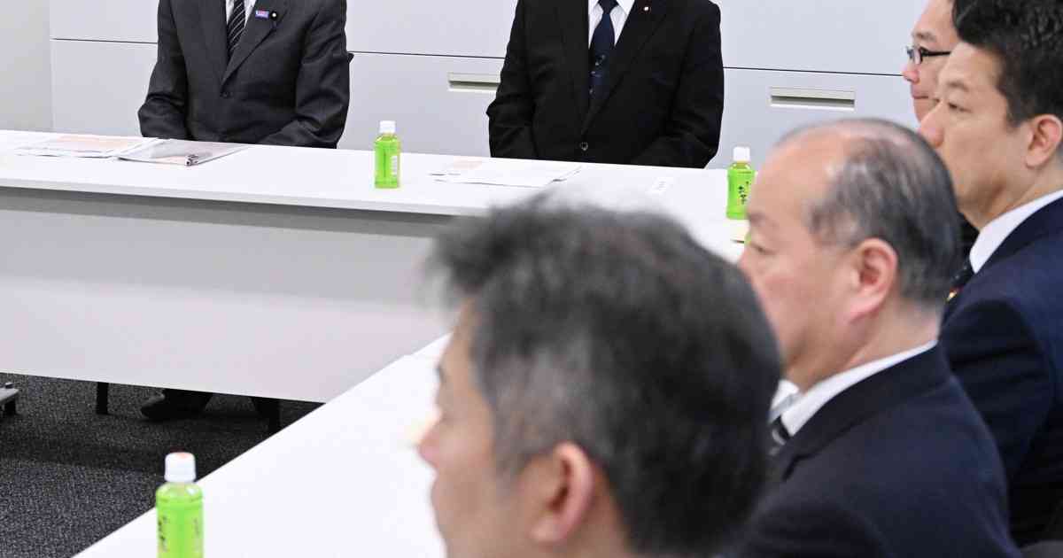非核三原則の見直し、盛り込まない方向で調整　与党の安保提言 | 毎日新聞