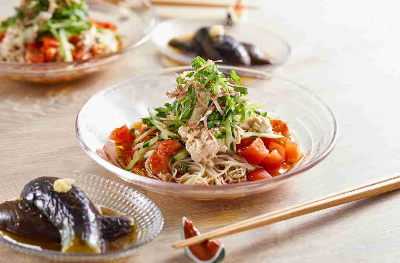 ドラマ『きのう何食べた？』で大反響の麺レシピ～ぶっかけそうめん＆みそラーメン | mi-mollet NEWS FLASHLifestyle | mi-mollet（ミモレ） | 明日の私へ、小さな一歩！（1/2）