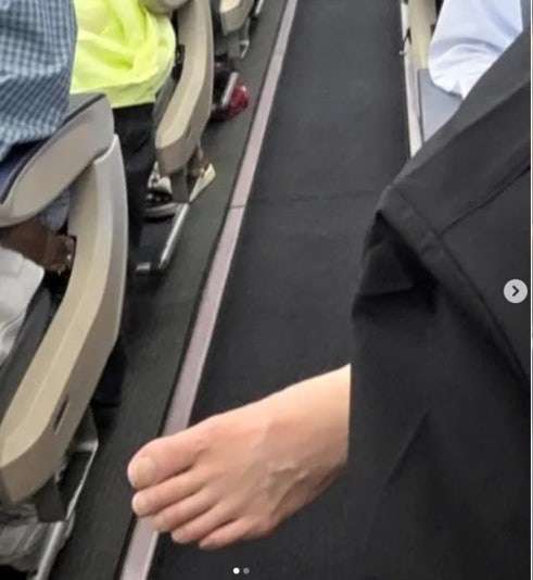 仁川発大阪行きの航空機で騒動起こした日本人…「裸足で前の座席蹴り、乗客に暴行」