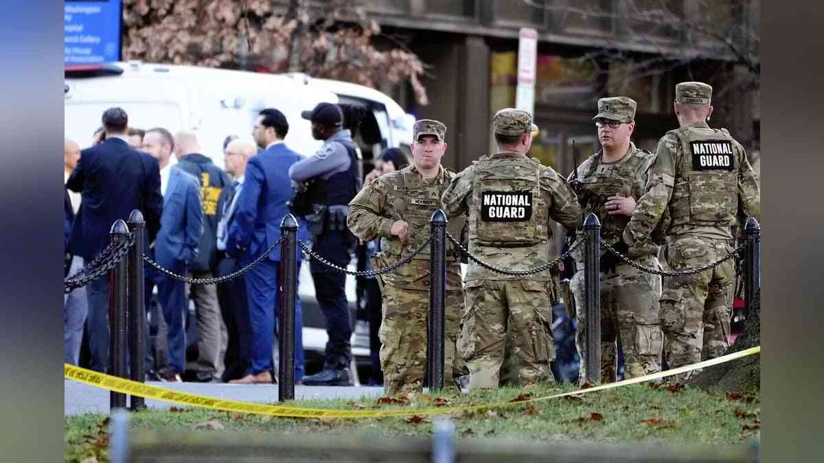 ホワイトハウス近くで発砲、１人撃たれる…トランプ大統領も滞在 : 読売新聞