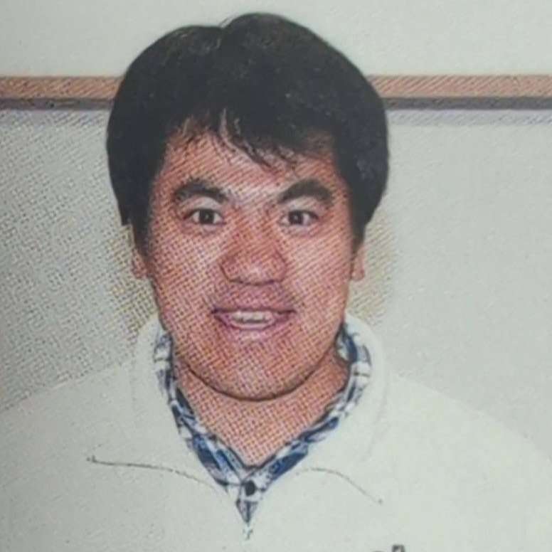 ≪17年間盗撮・教師逮捕≫「女児の雑巾がけをスマホで盗撮」約5000点撮りためた“変態教員”は特技バイオリン、鹿児島生まれのおぼっちゃま「マメでマジメだと思ったのに…」（集英社オンライン） - Yahoo!ニュース