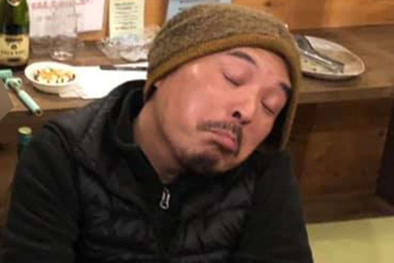 《被害者10人で捜査終了》「脅して金を巻き上げていた」「数百万円、つぎ込んだ人も」薬飲ませ女性客に暴行したゲストハウス店主・武内俊晴被告（49）のおぞましい噂 | 週刊女性PRIME