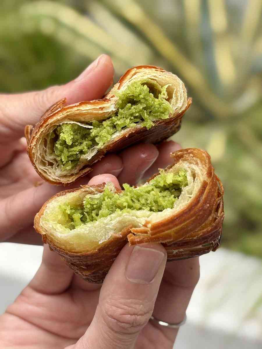 話題のドバイチョコパン、2ヶ月前と現在のものを比べてみたらこうなっていた「たった2ヶ月でえげつないナーフ入れてて草」