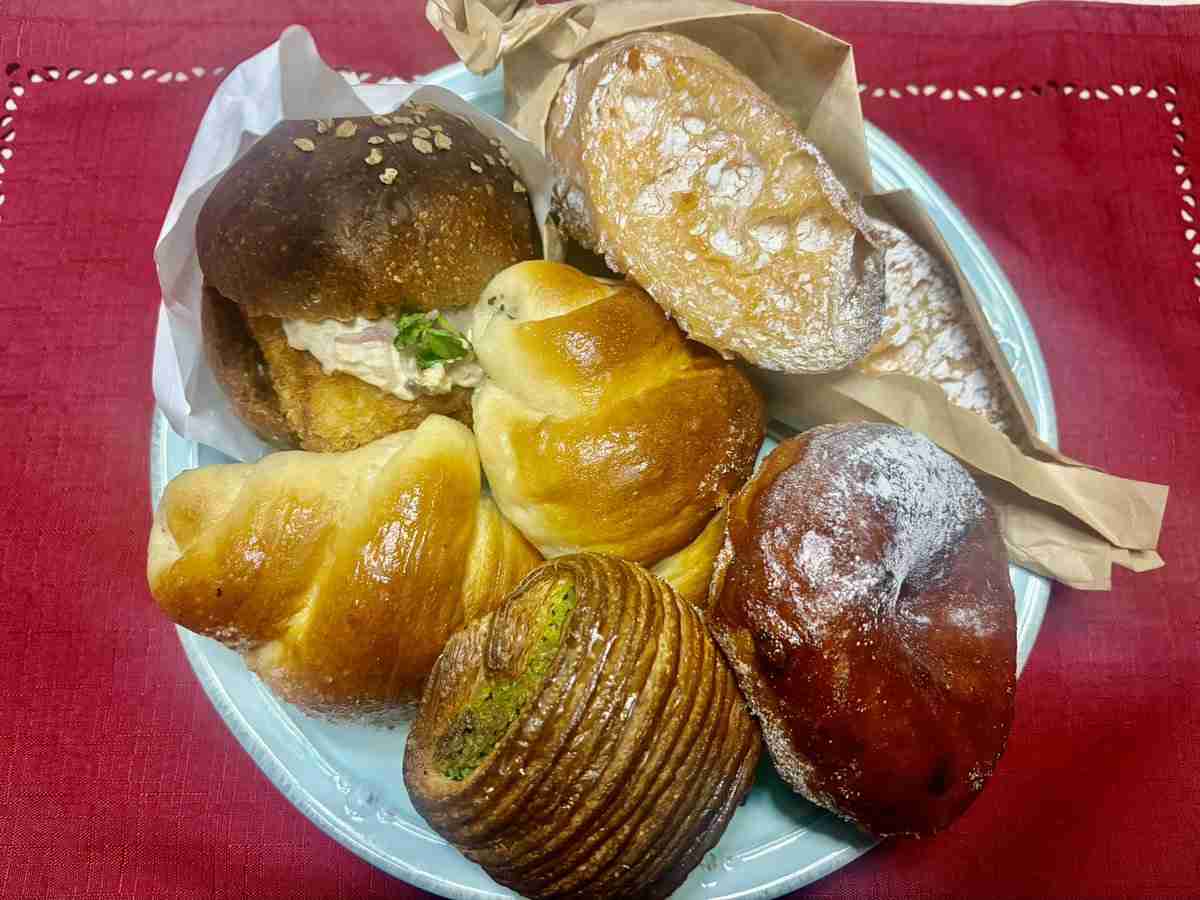 話題のドバイチョコパン、2ヶ月前と現在のものを比べてみたらこうなっていた「たった2ヶ月でえげつないナーフ入れてて草」