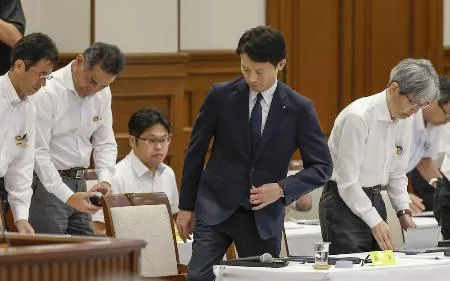 兵庫知事選突入「猛省」意見　自民県議団が検証文書：北海道新聞デジタル