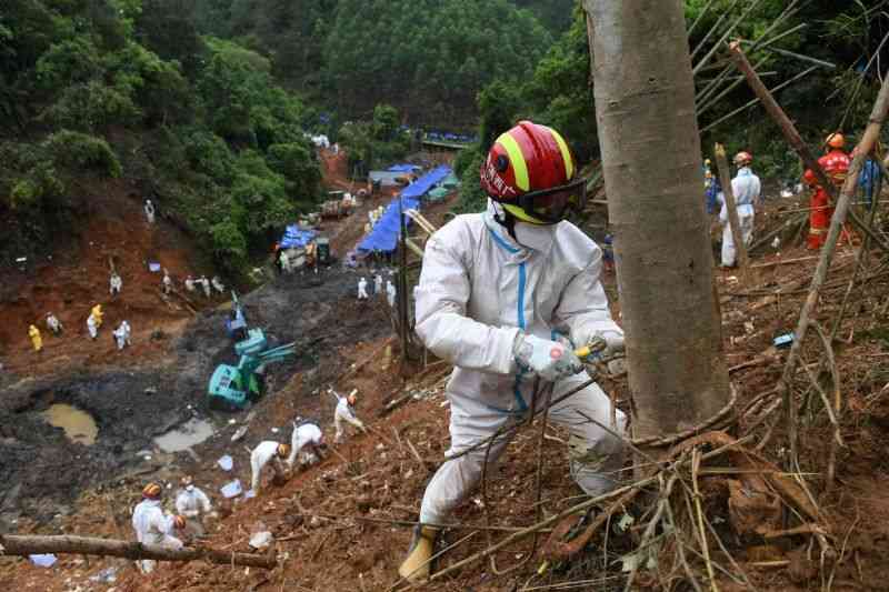 132人死亡の中国旅客機墜落、故意の疑い強まる　操縦席のスイッチ操作をデータが記録 - CNN.co.jp