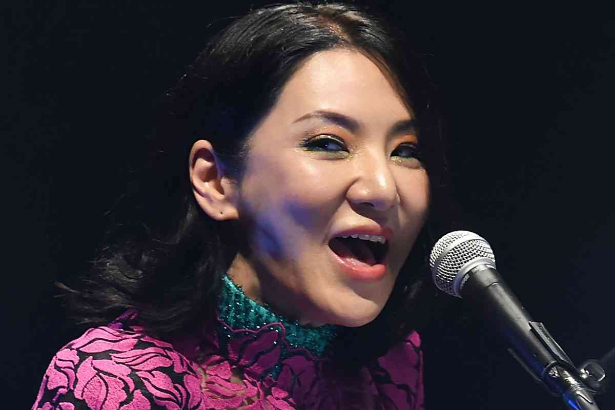 広瀬香美　軽快なトーク見せる動画に「見るたび顔が変わってる」ビジュアル激変にファンもザワザワ | Smart FLASH/スマフラ[光文社週刊誌]