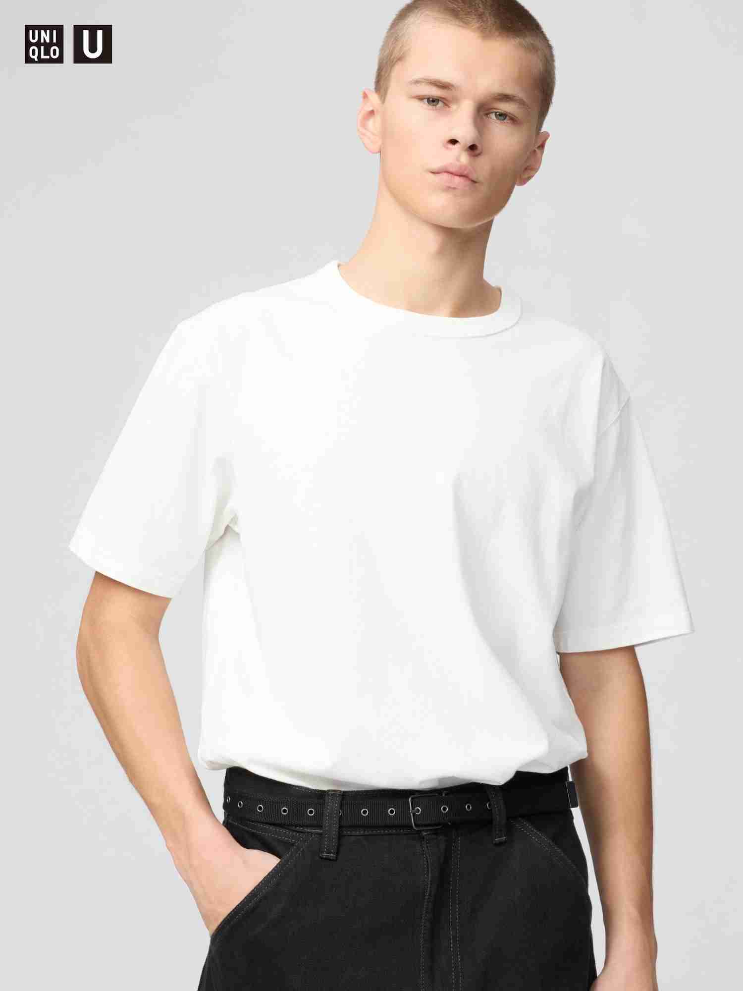 1枚で着られる白Tシャツ