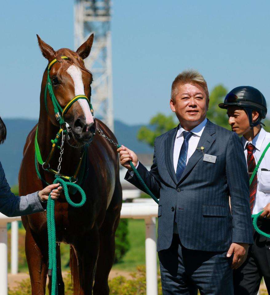 ホリエモン所有馬イッテラッシャイが単勝1.8倍の1番人気に応えて快勝　堀江氏「マジで良かった。ジャパンダートクラシックとか、海外を目標に」