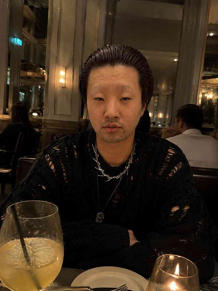 「別人だ」元No.1ホスト・はてにゃんの“ビフォーアフター”にネット衝撃 デート中にすっぴん披露