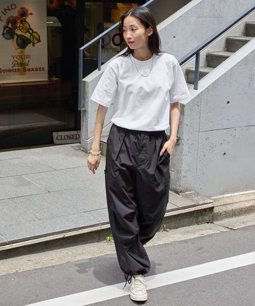 1枚で着られる白Tシャツ