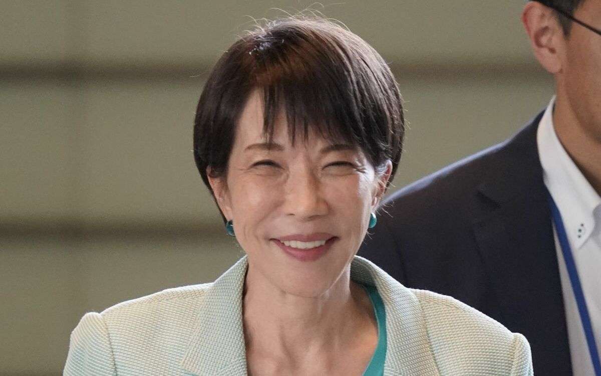 高市首相は“中傷投稿”否定も…最側近秘書が中道批判を陣営スタッフに依頼していた〈これらも拡散願います〉《週刊文春が証拠メッセージを入手》