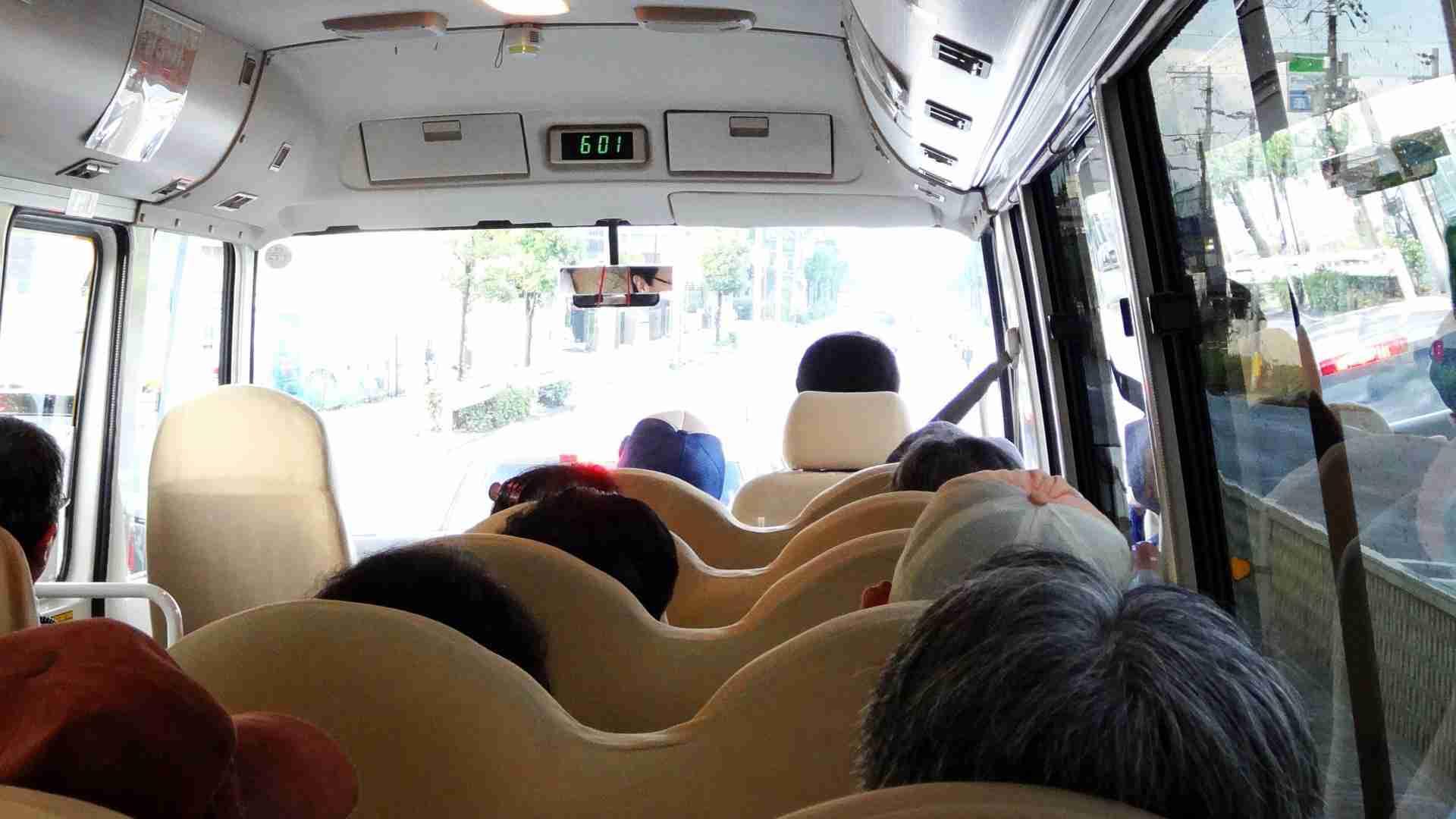 運転手付きマイクロバスは「白バス」＝違法　任意保険が支払われない可能性も　被害者はどうすれば… #エキスパートトピ（柳原三佳） - エキスパート - Yahoo!ニュース