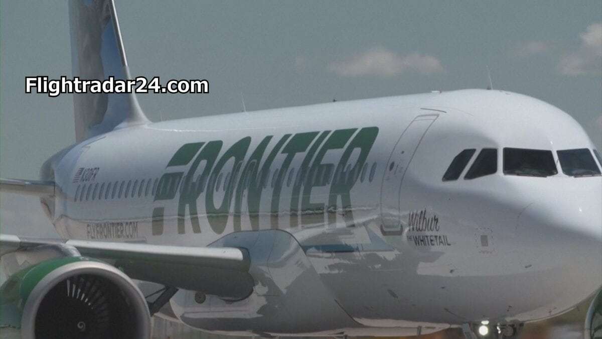 離陸直前の旅客機に人がはねられ死亡 アメリカ・デンバー国際空港　フェンス乗り越え空港に侵入か | TBS NEWS DIG