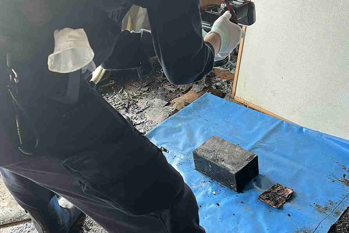 ベテラン歌手の自宅が「中国製バッテリー爆発」で全焼　被害は4,500万円だけじゃない…本人が語る喪失と“ネット通販の闇” | デイリー新潮