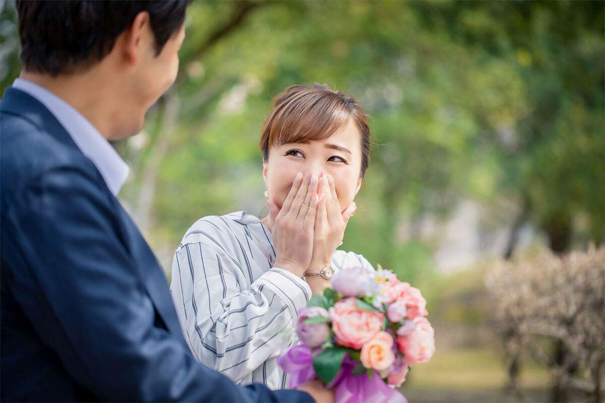 私って誰からも相手にされないんだ…「マッチングアプリ」で“自己肯定感”をサゲる人が急増中　倫理観の高いユーザーほど真剣に悩んでしまう「マチアプ」のメカニズムとは | デイリー新潮