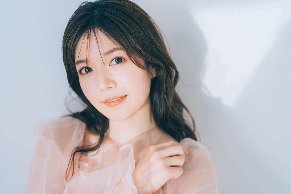 男性100人が答えた《モテる女性》→ドキッとする行動は？「雑談中に手や腕を…」「じっと目を見て、話を聞いてくれる」 | オトナンサー