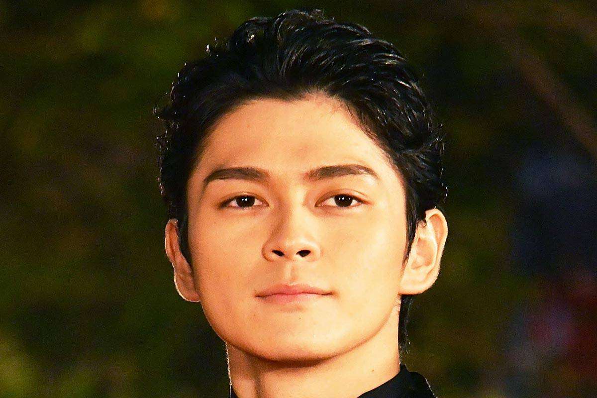 眞栄田郷敦出演のマクドナルド『ろくでなしBLUES』コラボCM、“拳ナゲット”が「平成ノリすぎる」際立つ“世代間ギャップ” | Smart FLASH/スマフラ[光文社週刊誌]