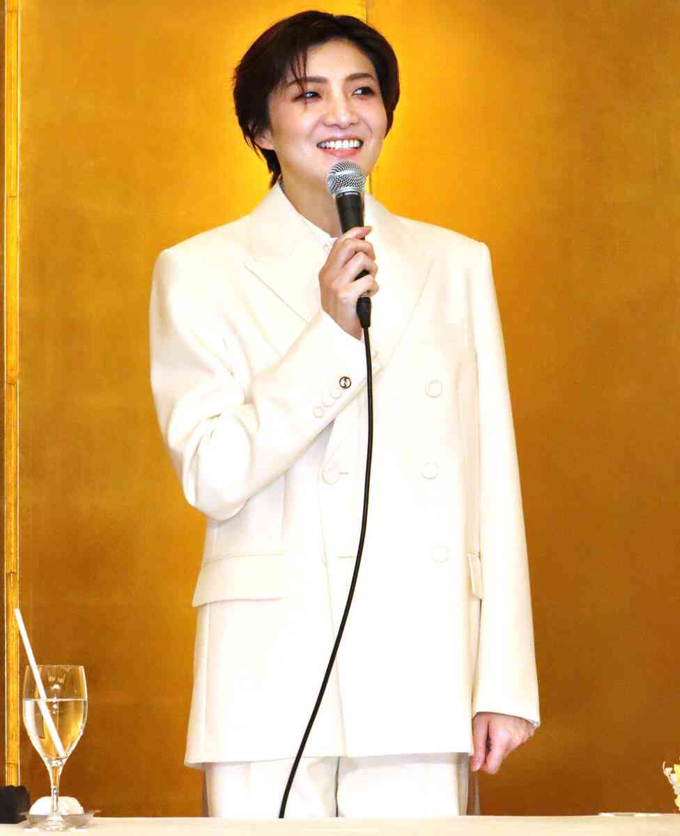 宝塚歌劇月組トップスター・鳳月杏「就任した時から退団の時期は決めていた」　来年３月２８日付で退団 - スポーツ報知