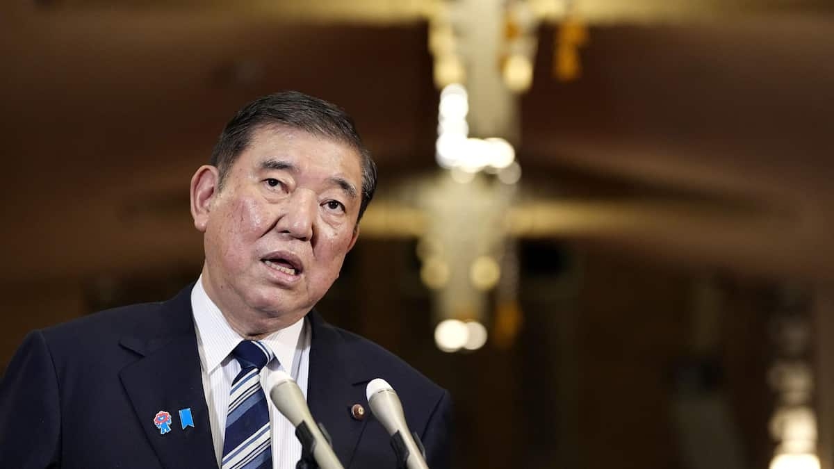 石破首相表明の現金給付、6割超が否定的　「まったく評価せず」35％　内閣支持率は5ポイント増 - 産経ニュース