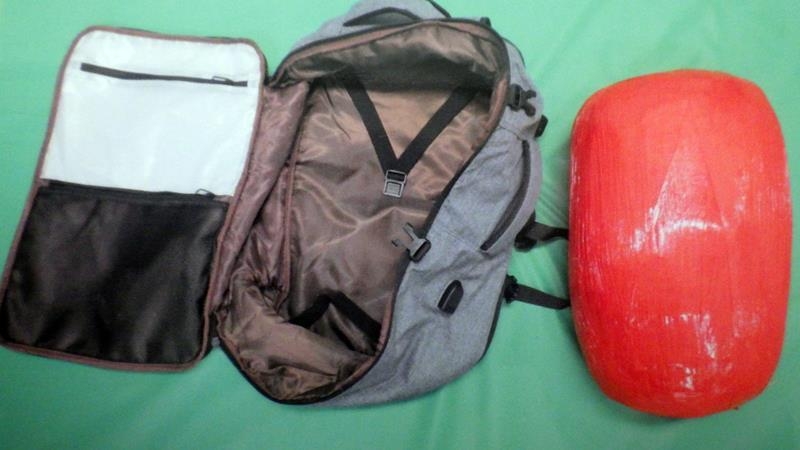 ビニールテープで何重にもまかれ…　覚醒剤密輸疑いで米国籍の男逮捕　成田空港署（千葉日報オンライン） - Yahoo!ニュース