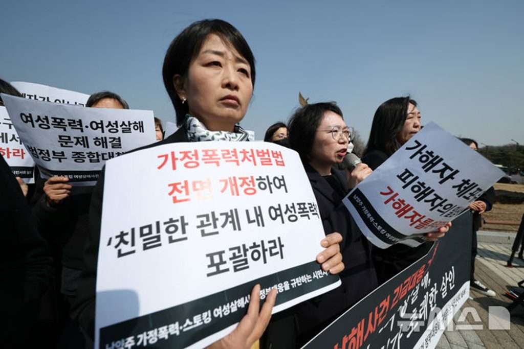 ストーカー「GPS装着」の壁…韓国・認容率はわずか37％、法改正後も被害者が守られない実態（KOREA WAVE） - Yahoo!ニュース