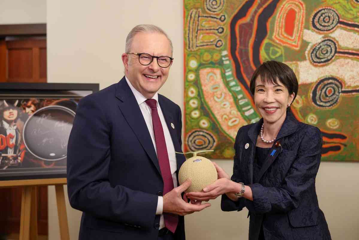高市首相、韓国・ベトナムに続いて対オーストラリアでも「音楽外交」　「特徴的すぎる」署名は波紋