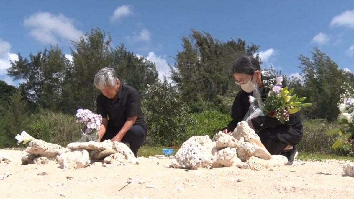 辺野古沖転覆事故から2か月、死者2人の月命日　運航団体代表らが献花 | TBS NEWS DIG (1ページ)