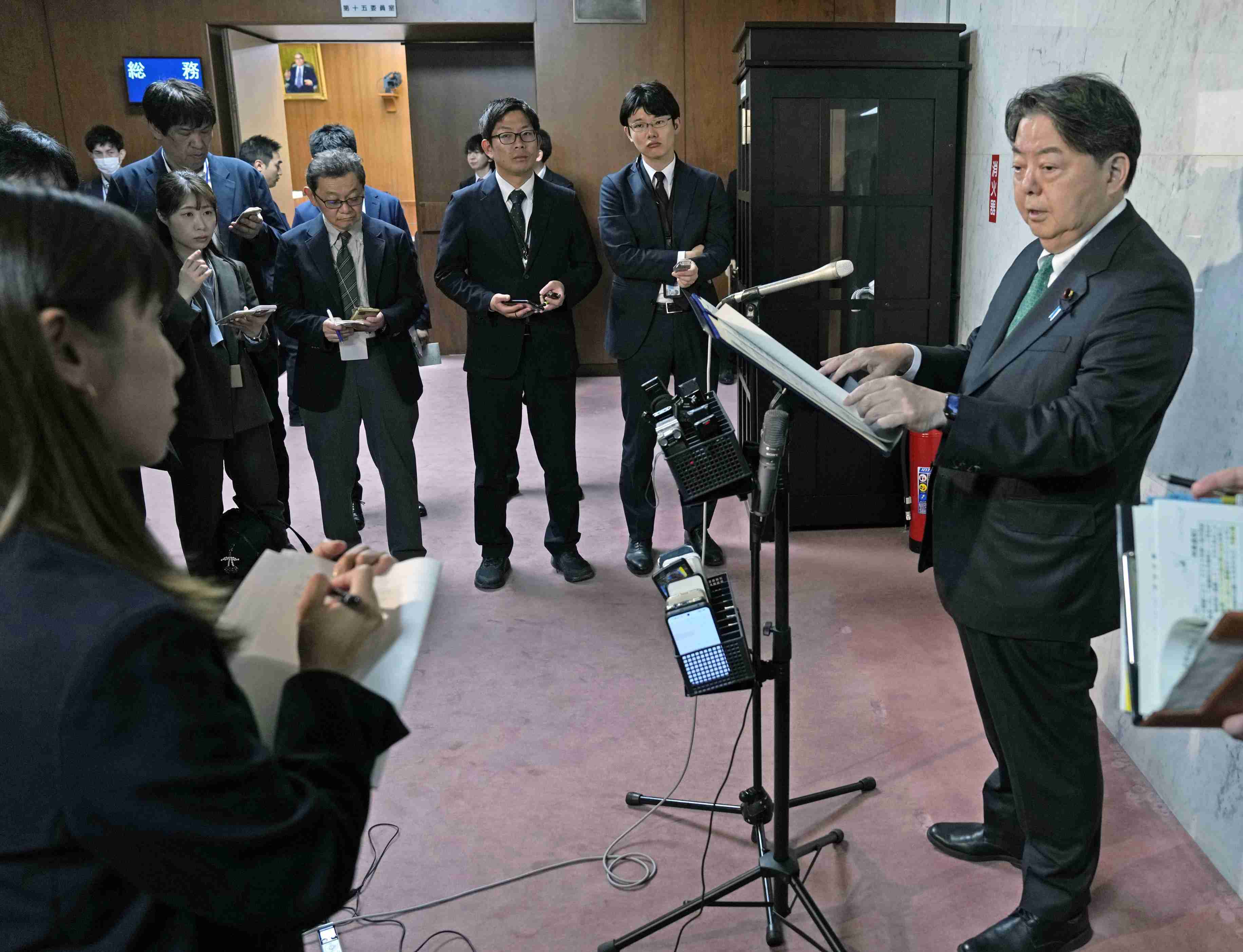 ふるさと納税仲介に1379億円　24年度手数料、引き下げ要請へ|47NEWS（よんななニュース）