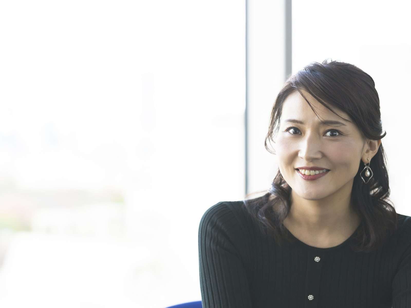【金子恵美さんインタビュー】48歳「年齢的にリミットかも」仕事をしながらの不妊治療に揺れ動く一方で、更年期症状にも悩まされて｜OTONA SALONE