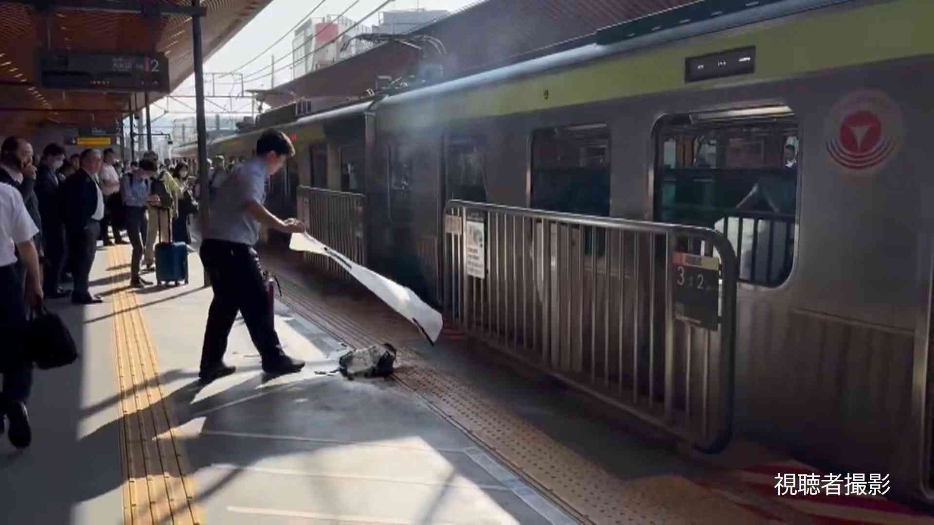 東急池上線の電車内でモバイルバッテリー発火　隣にいた乗客の女性ケガ　一時運転見合わせも